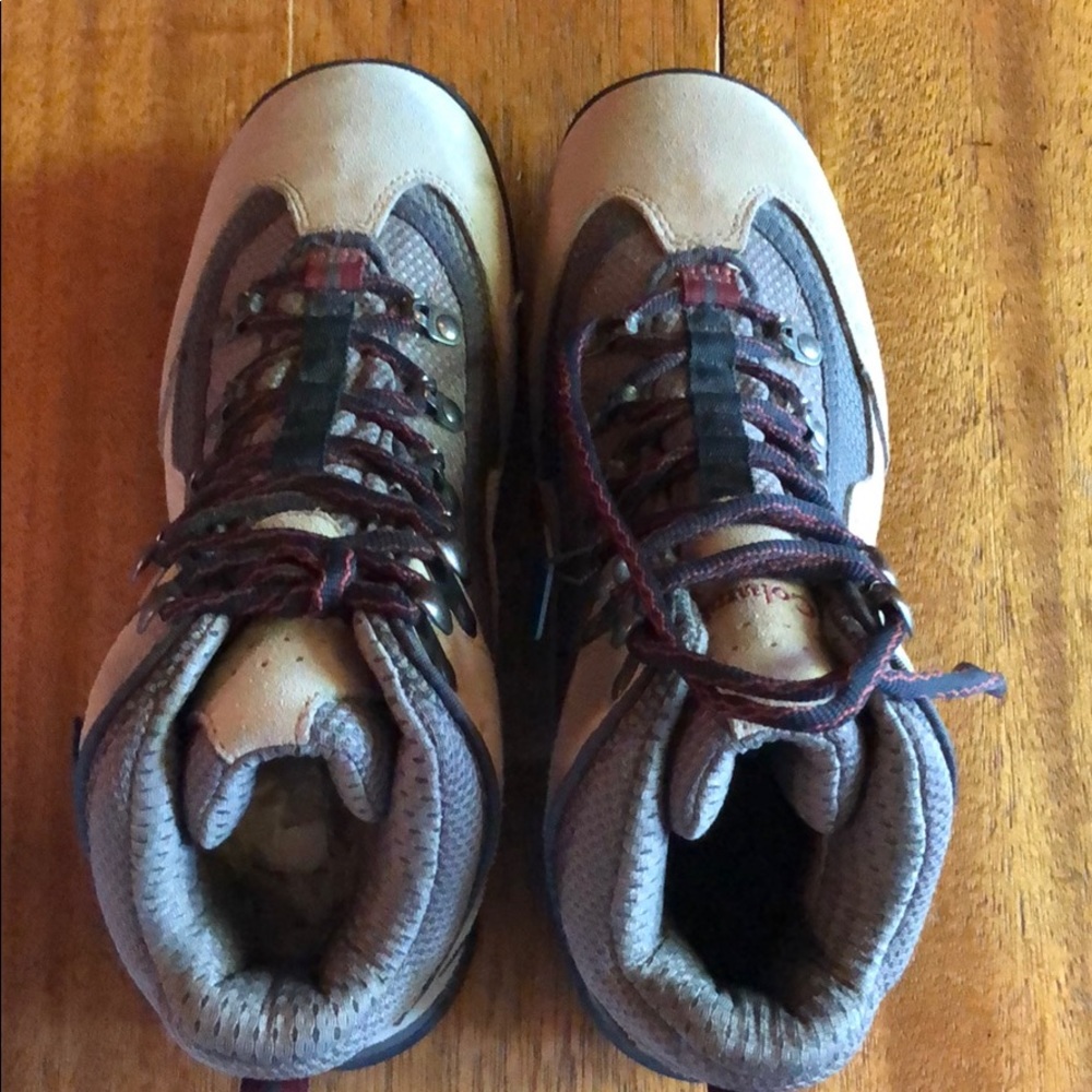 Columbia Bonanza Peak hiking boots size 8
